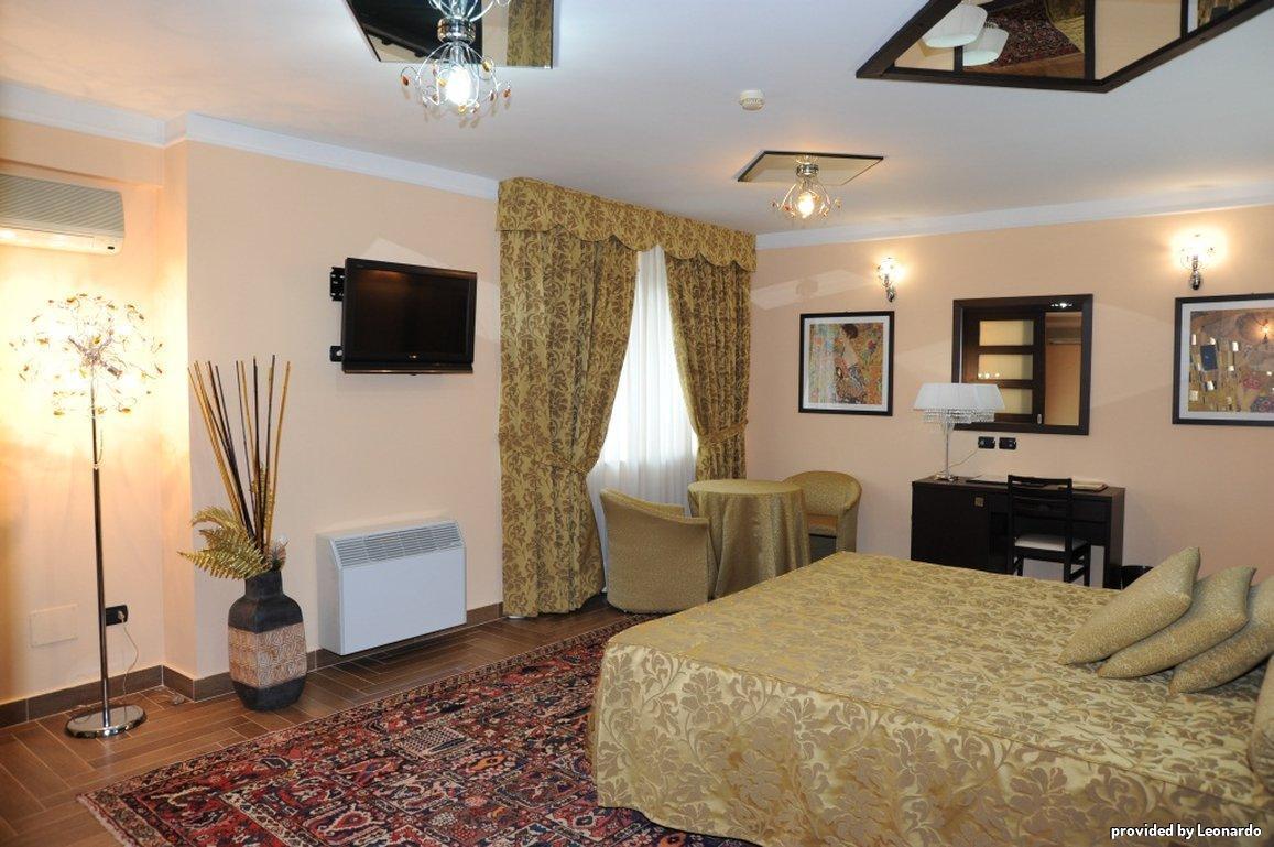 Western Rocca Hotel